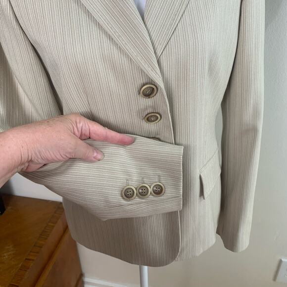 Jones New York Size 6 Blazer Jacket Beige Stripe Career Classic Capsule Wardrobe - Picture 10 of 13